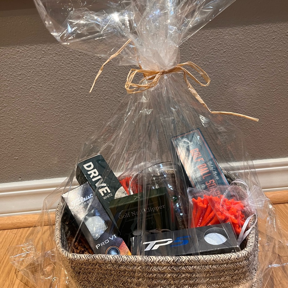Golf basket gift set